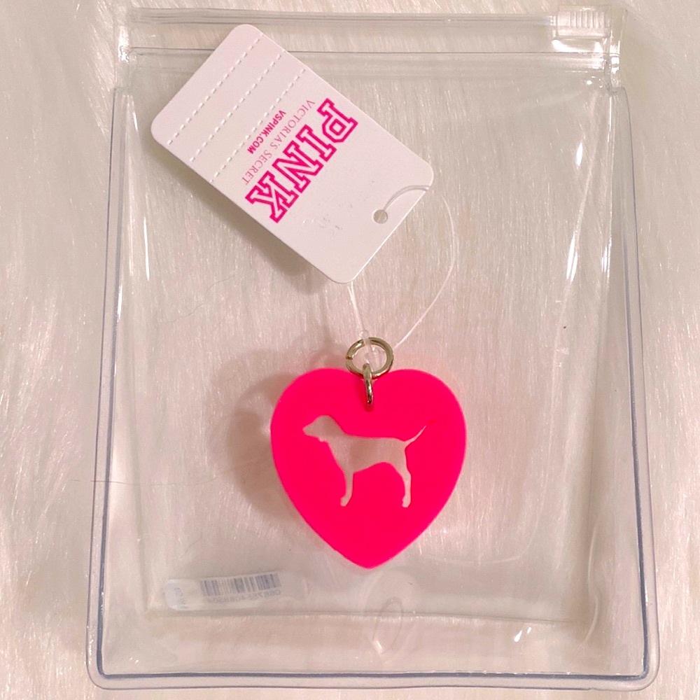 Victoria’s Secret Pink Key Chain Heart Dog Charm NWT Excellent Condition…